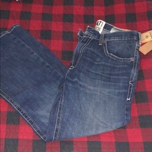 M2 Relaxed Ariat Jeans